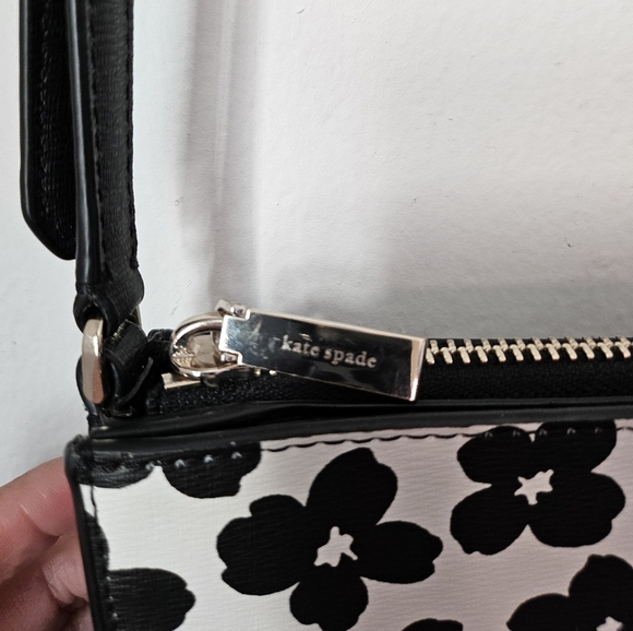 Kate Spade New York Darcy Small Slim Crossbody Bag - Picture 4 of 16